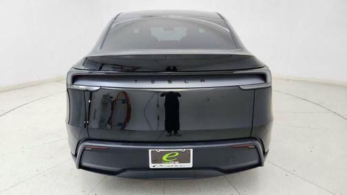 2026 Tesla Model Y Premium Rear-Wheel Drive