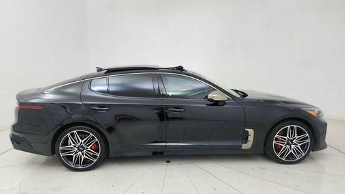 2022 Kia Stinger GT1
