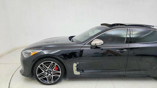 2022 Kia Stinger GT1