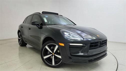 2024 Porsche Macan Base