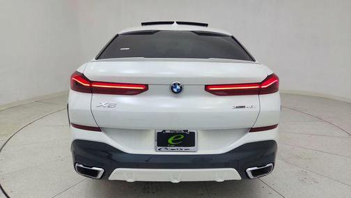 2023 BMW X6 xDrive40i
