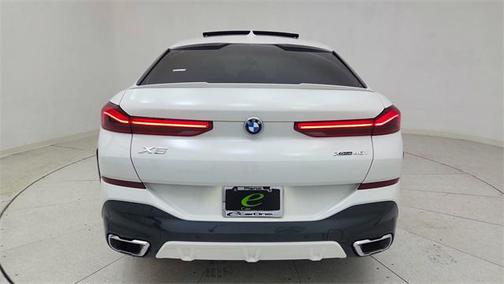 2023 BMW X6 xDrive40i
