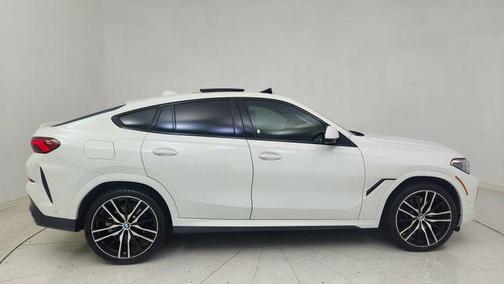 2023 BMW X6 xDrive40i