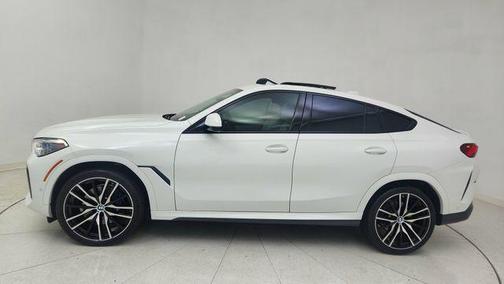 2023 BMW X6 xDrive40i