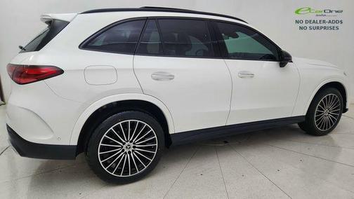 Polar White 2025 Mercedes-Benz GLC 300 Base