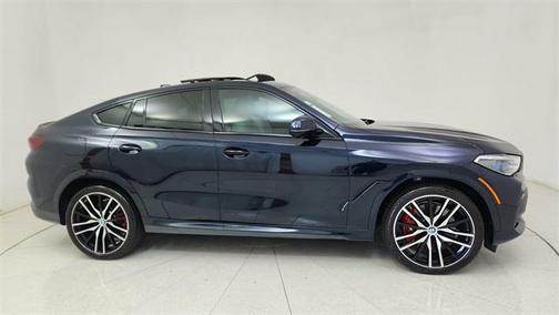 2023 BMW X6 M50i