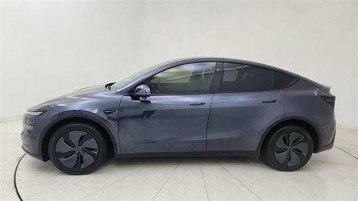 2026 Tesla Model Y Standard Rear-Wheel Drive