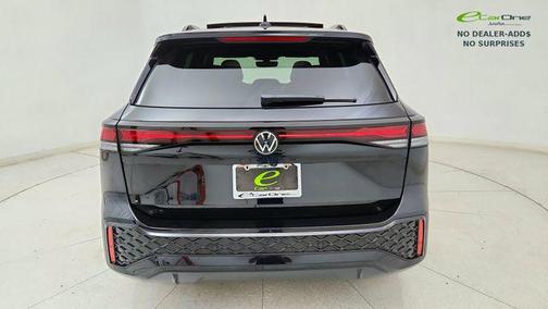 2025 Volkswagen Tiguan 2.0T SE R-Line Black