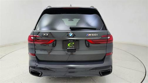 2022 BMW X7 M50i