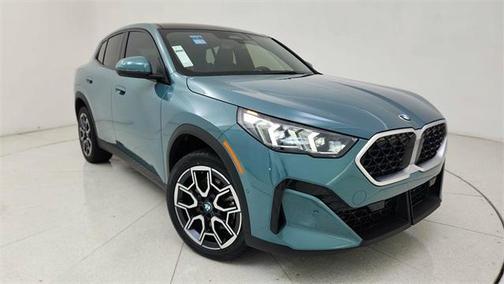 2025 BMW X2 xDrive28i