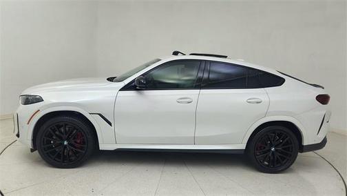 2025 BMW X6 M60i