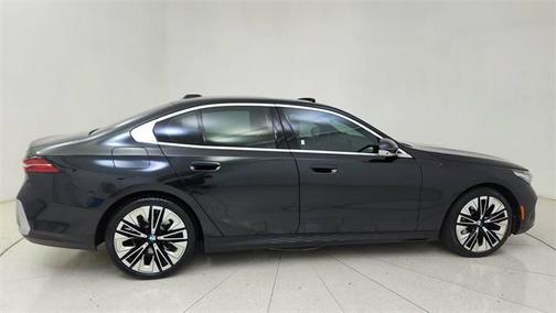 2025 BMW 530 i