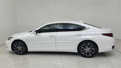 2024 Lexus ES 300h Base