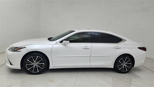 2024 Lexus ES 300h Base