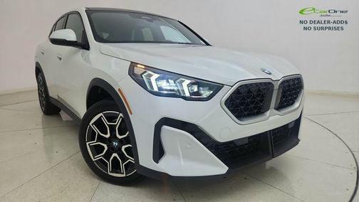 White Metallic 2026 BMW X2 xDrive28i