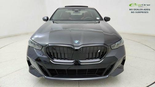 Dark Graphite Metallic 2024 BMW i5 eDrive40