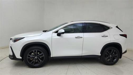 2025 Lexus NX 450h+ Luxury