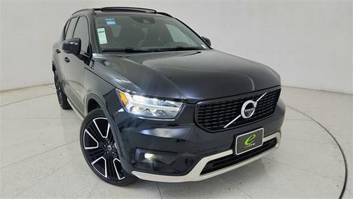 2021 Volvo XC40 T5 R-Design