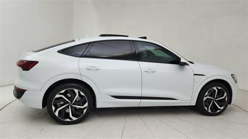 2024 Audi Q8 e-tron Premium Plus