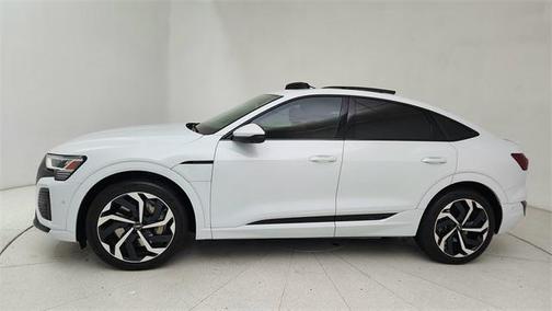 2024 Audi Q8 e-tron Premium Plus