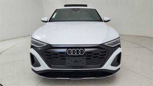 2024 Audi Q8 e-tron Premium Plus