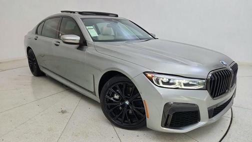 Donington Gray Metallic 2022 BMW 740 i xDrive