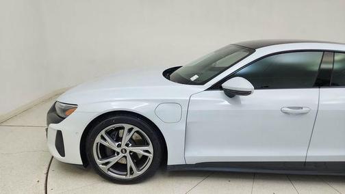 2023 Audi e-tron GT Prestige quattro