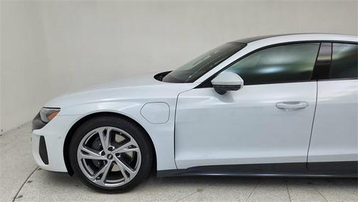 2023 Audi e-tron GT Prestige quattro