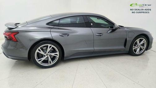 Daytona Gray Pearl Effect 2023 Audi e-tron GT Premium Plus quattro