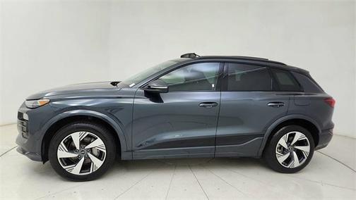 2025 Audi Q6 e-tron Premium Plus quattro