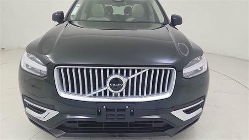 2025 Volvo XC90 Plug-In Hybrid T8 Ultra 6-Seater