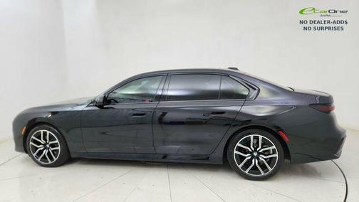 Black Sapphire Metallic 2023 BMW 740 i