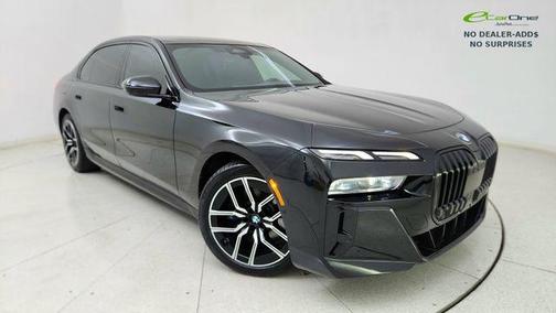 Black Sapphire Metallic 2023 BMW 740 i