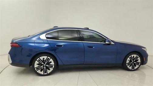 2025 BMW 530 i