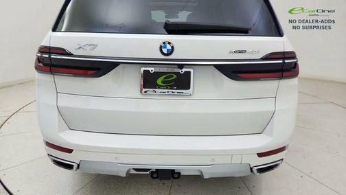Alpine White 2026 BMW X7 xDrive40i