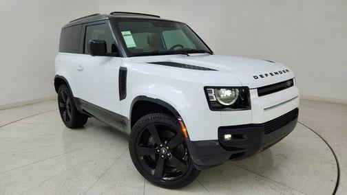 2025 Land Rover Defender 90 P400 X-Dynamic SE