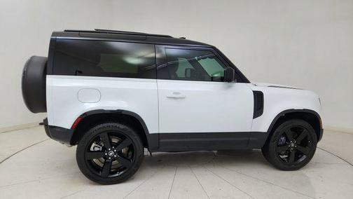 2025 Land Rover Defender 90 P400 X-Dynamic SE