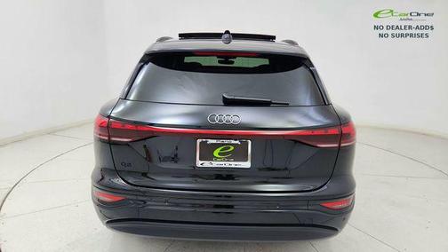 Mythos Black Metallic 2025 Audi Q6 e-tron Premium