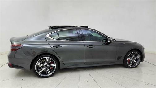 2025 Genesis G70 2.5T RWD