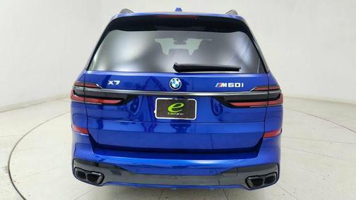 2025 BMW X7 M60i