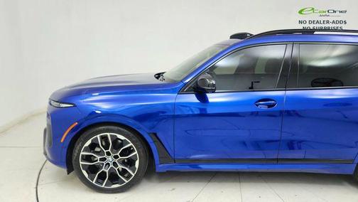 Marina Bay Blue Metallic 2025 BMW X7 M60i