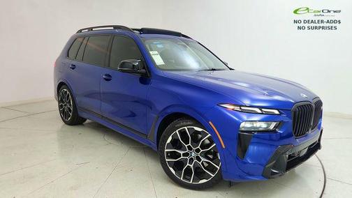 Marina Bay Blue Metallic 2025 BMW X7 M60i