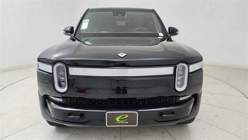 2023 Rivian R1S Adventure