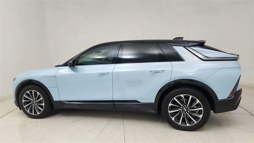 2025 Cadillac LYRIQ Sport