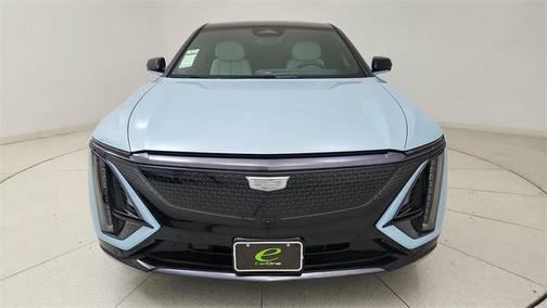 2025 Cadillac LYRIQ Sport