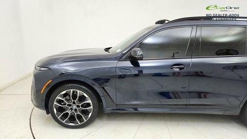 Carbon Black Metallic 2024 BMW X7 xDrive40i