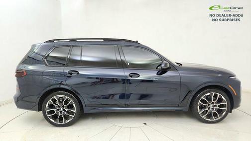 Carbon Black Metallic 2024 BMW X7 xDrive40i