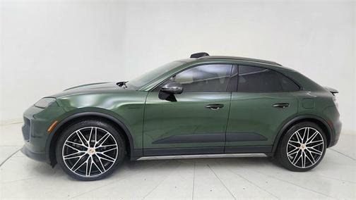 2025 Porsche Macan 4S