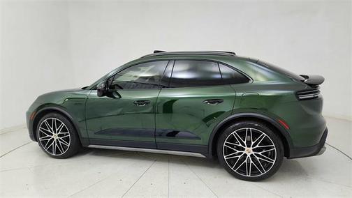 2025 Porsche Macan 4S