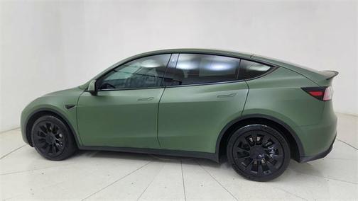 2022 Tesla Model Y Long Range Dual Motor All-Wheel Drive